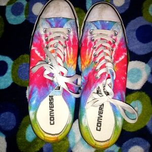 Converse tie dye